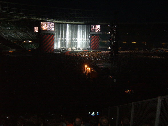 U2 KONZERT WIEN 3.7.2005 - 