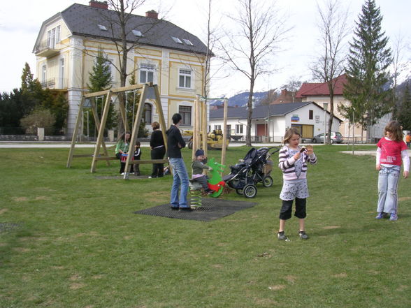 Der neue Spielplatz,meine&andere Kids!!! - 