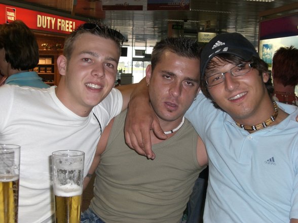 Greek (Heraklion) 2006 with friends - 