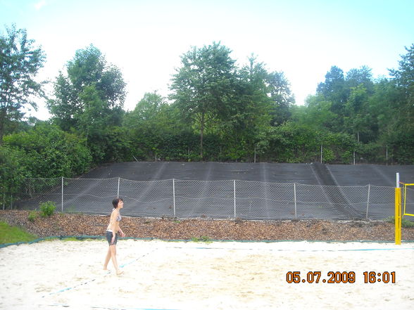 Freibad und Beachvolleyball - 