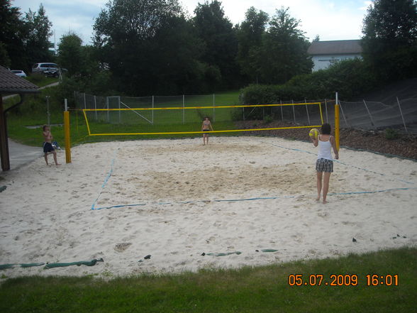 Freibad und Beachvolleyball - 