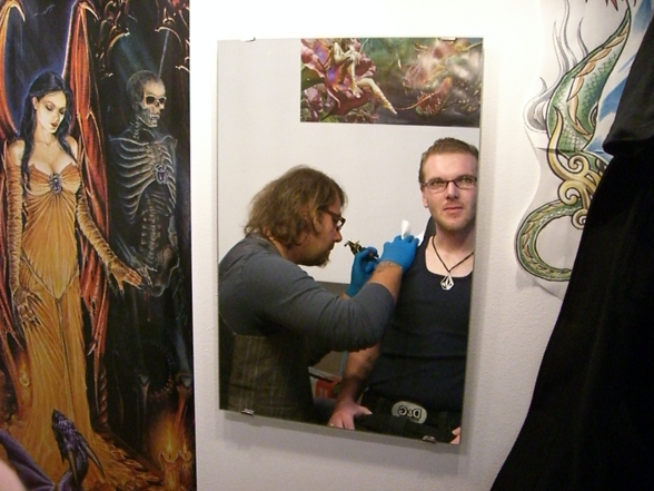 Klaus S. zu Gast im BWTS Tattoo Studio - 