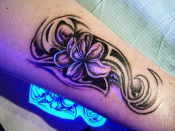 UV Blacklight Tattoo - 