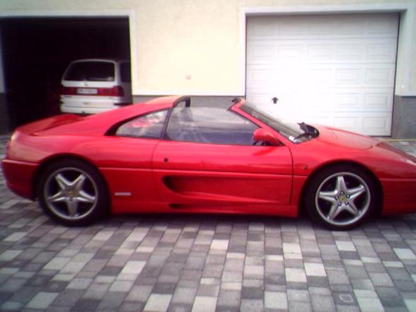 Der Ferrari vom Charlie - 