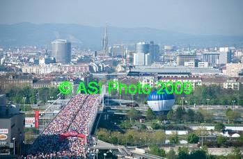 VIENNA CITY HALBMARATHON - 