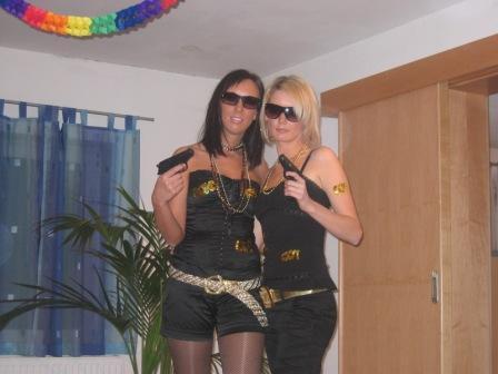 Fasching 2008- Scharfe Bond Girls - 