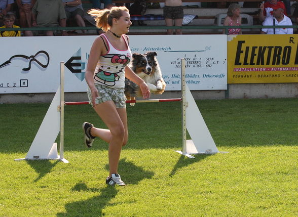 Spencer und ich beim Agility Tunier - 