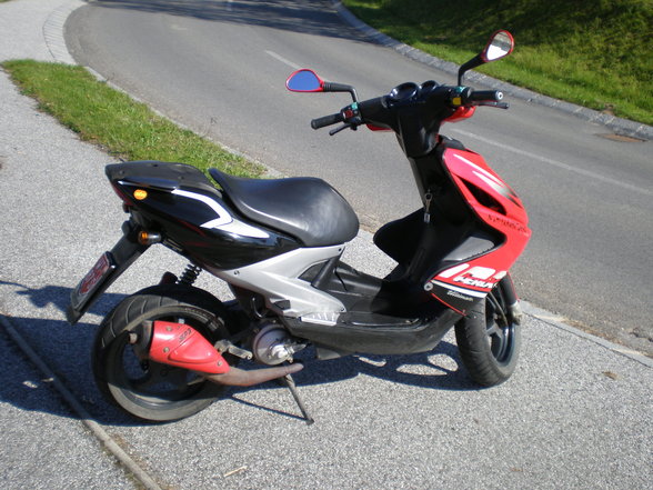 Mei Moped O_O - 