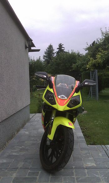 Mei neichs moped ;) - 