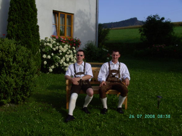 *~LeDeRhOsEnTrEfFeN iN wInDiScHgAsTeN~* - 