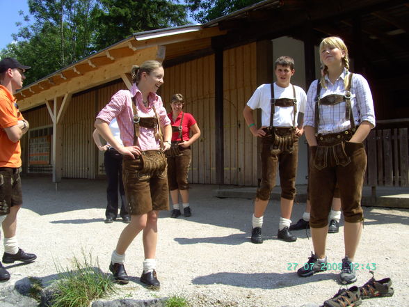 *~LeDeRhOsEnTrEfFeN iN wInDiScHgAsTeN~* - 