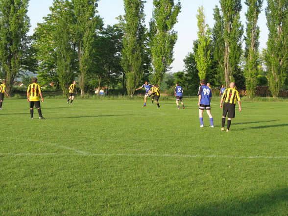 Mai 2009 - 9 (!) Termine Fußball u.a. - 