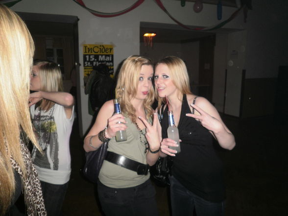 nightlife 2010... - 