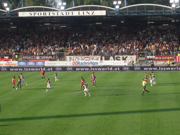 Lask gg. Rapid das Bundesligaspiel - 