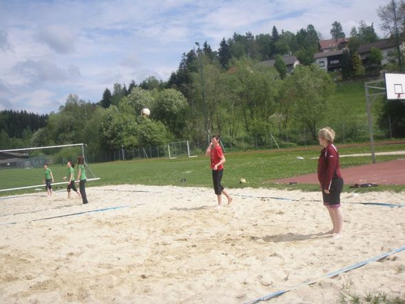 2010-05-13 Beachvolleyball_NWK - 