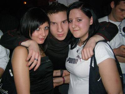 >>Friends and partypics - 