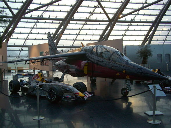 2008_03_22_Hangar 7 - 