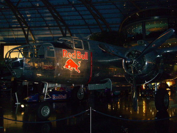 2008_03_22_Hangar 7 - 