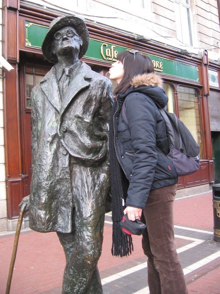 Sabi & Lisa in Dublin - 