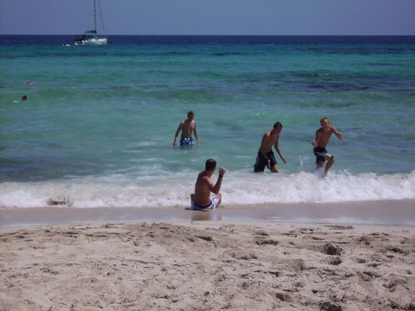 Pura vida----------- I B I Z A---------- - 