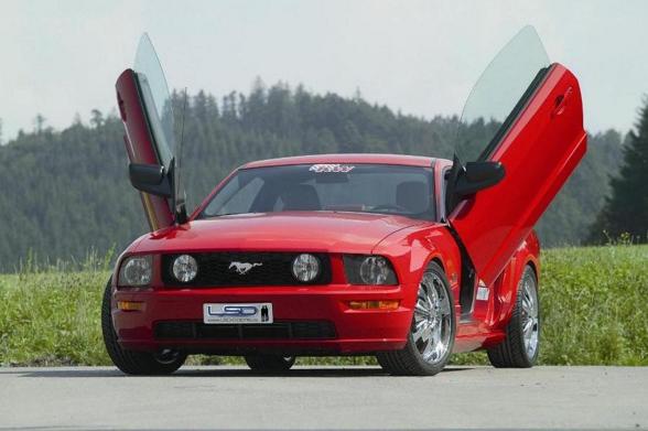 Ford Mustang - 