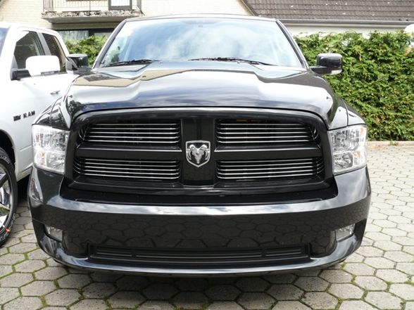 Dodge RAM 400Ps - 