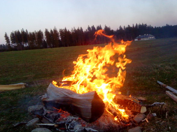 gemütliches Lagerfeuer=) - 