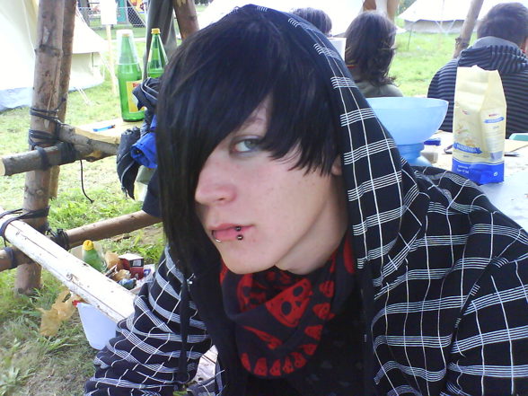 >me old emo times-. - 