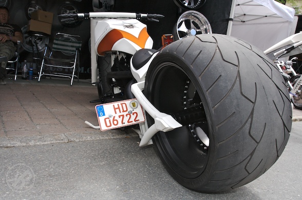 HARLEY TREFFEN - 