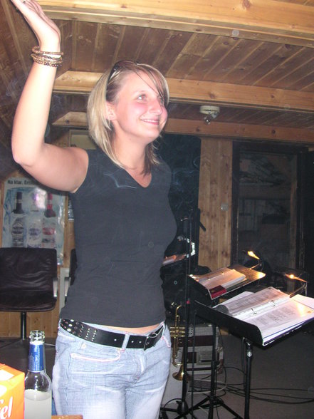 KARIN - vocals - 