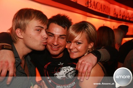 Party2008+09 - 