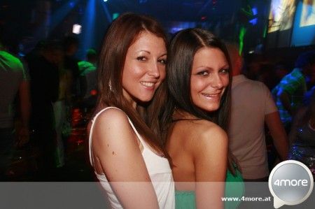 Party2008+09 - 