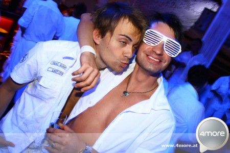 Party2008+09 - 