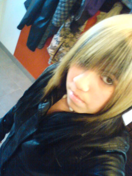 *NoCh BloNdeR xD* - 