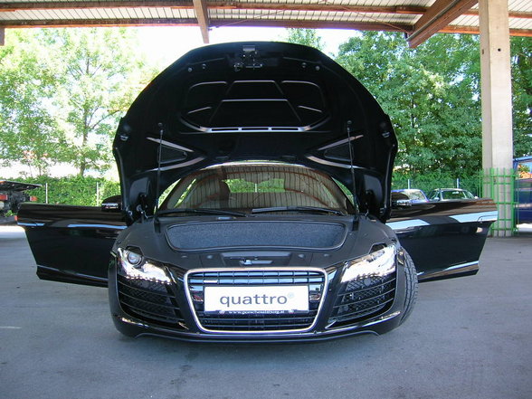 ~ Audi R8 ~ *grrr* - 