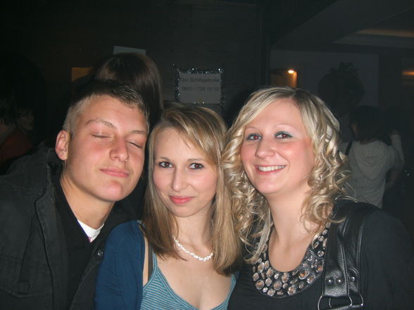 PARTY PARTY PARTY 2009 - 