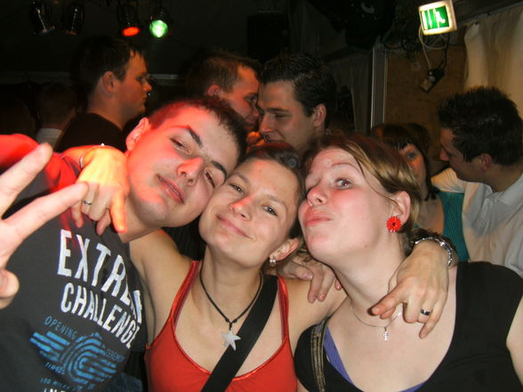 PARTY PARTY PARTY 2009 - 