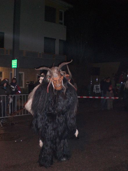 perchtenlauf in weisskirchen - 