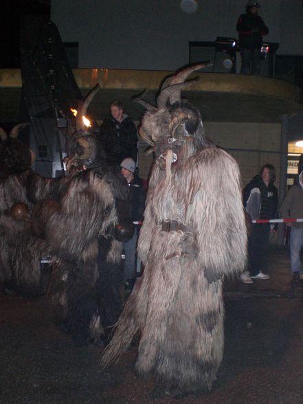 perchtenlauf in weisskirchen - 