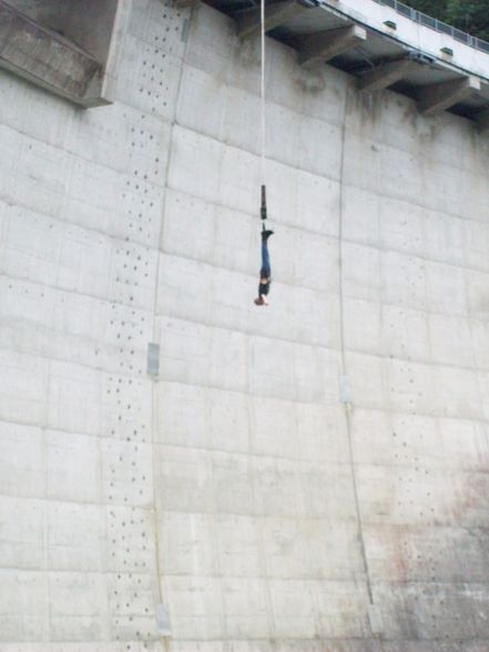 Da Alex beim Bungee springen - 