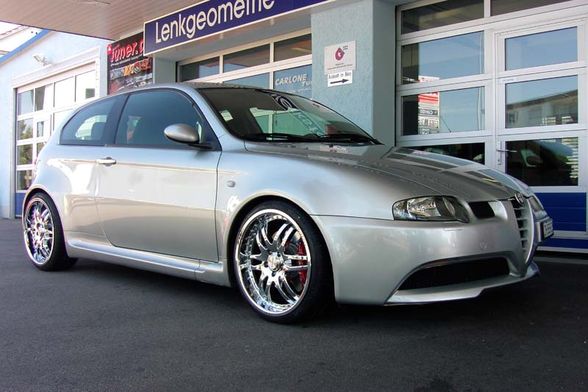 Alfa Romeo 147 - 