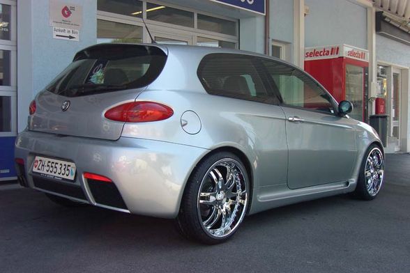 Alfa Romeo 147 - 