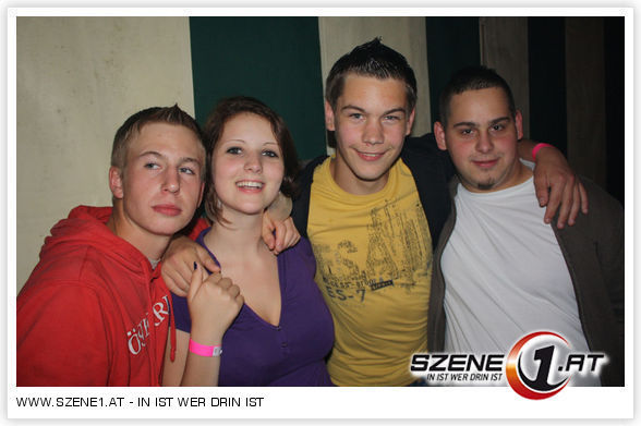 Abends unterwegs. xD   FRIENDS .. - 