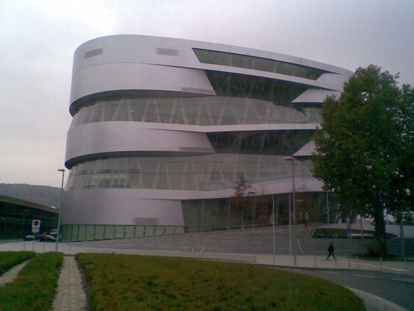 Mercedes Museum Stuttgart - 