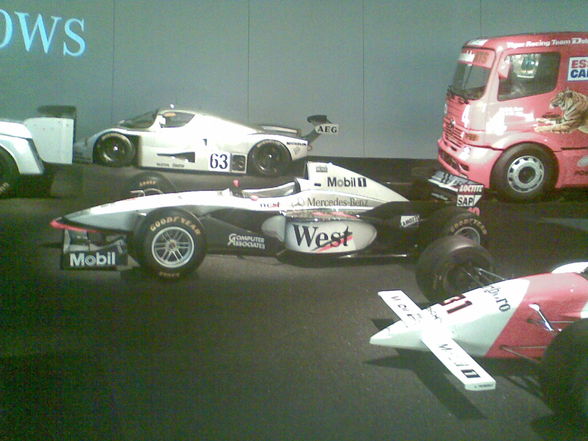 Mercedes Museum Stuttgart - 