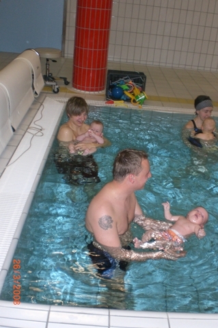 Babyschwimmen - 