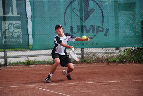 Tennis - 