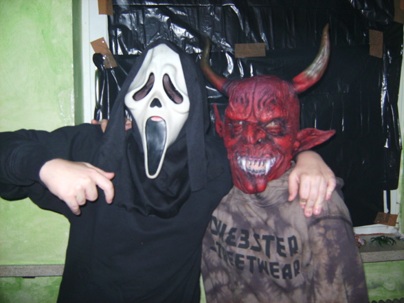 HALLOWEEN 07°° - 