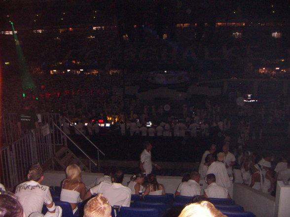 Sensation White 2006 - 