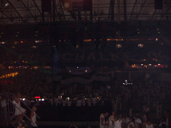 Sensation White 2006 - 